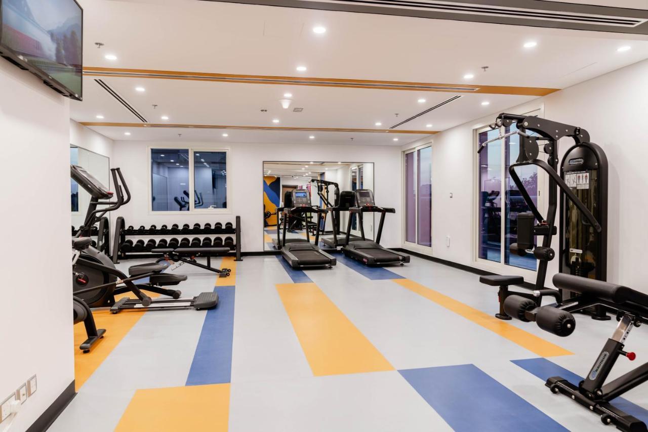Resivation Hotel Dubai Bagian luar foto