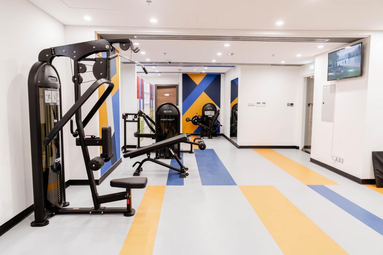 Resivation Hotel Dubai Bagian luar foto