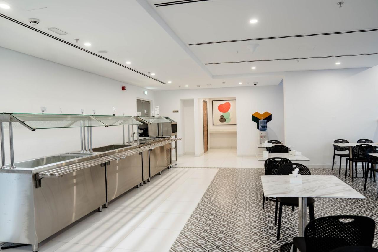 Resivation Hotel Dubai Bagian luar foto