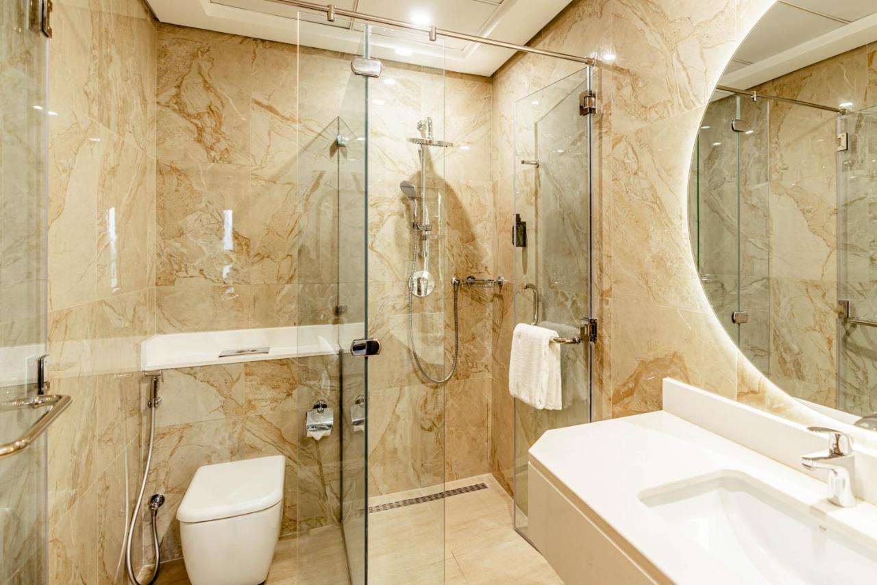 Resivation Hotel Dubai Bagian luar foto