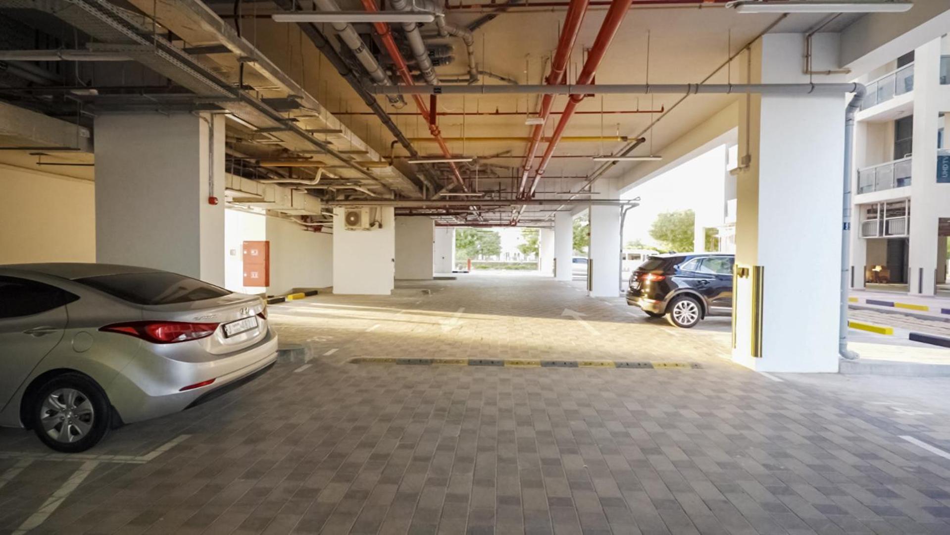 Resivation Hotel Dubai Bagian luar foto