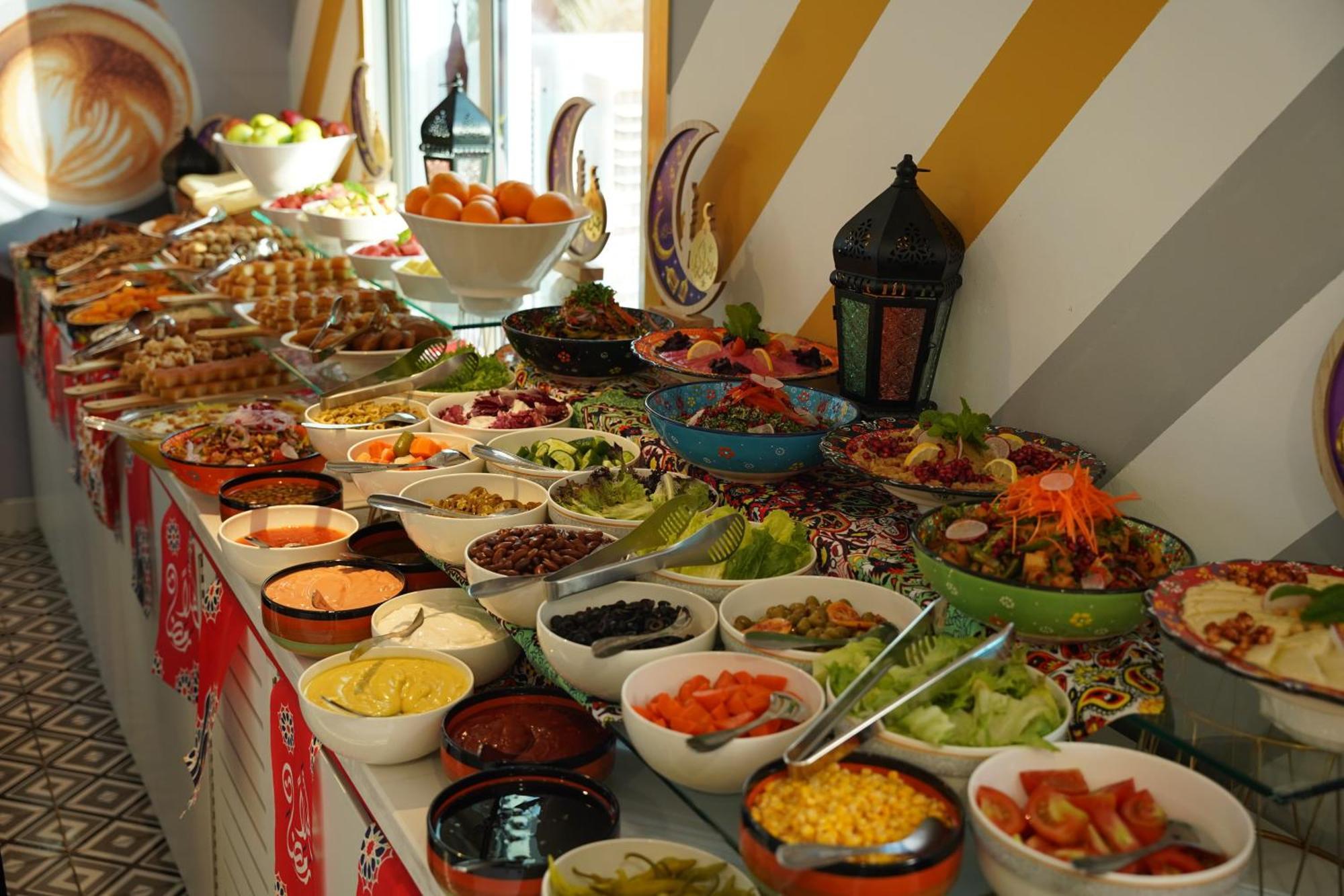 Resivation Hotel Dubai Bagian luar foto
